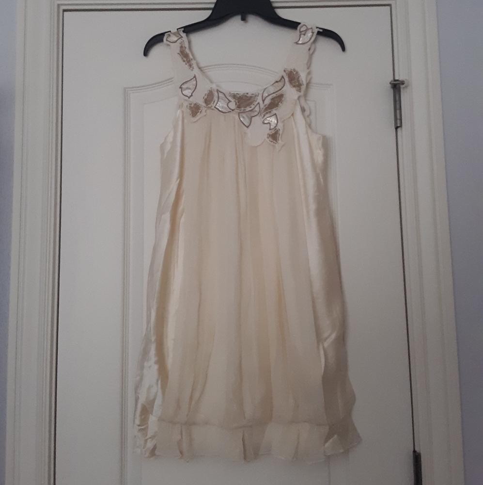 NWOT BCBGMAXAZRIA Midthigh Dress